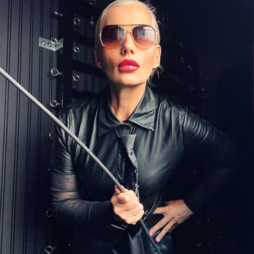 Galeriebild 18 von Mistress Helen Bates