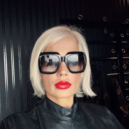 Galeriebild 10 von Mistress Helen Bates