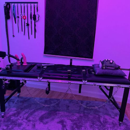 Galeriebild 22 von Miss Lana Poison